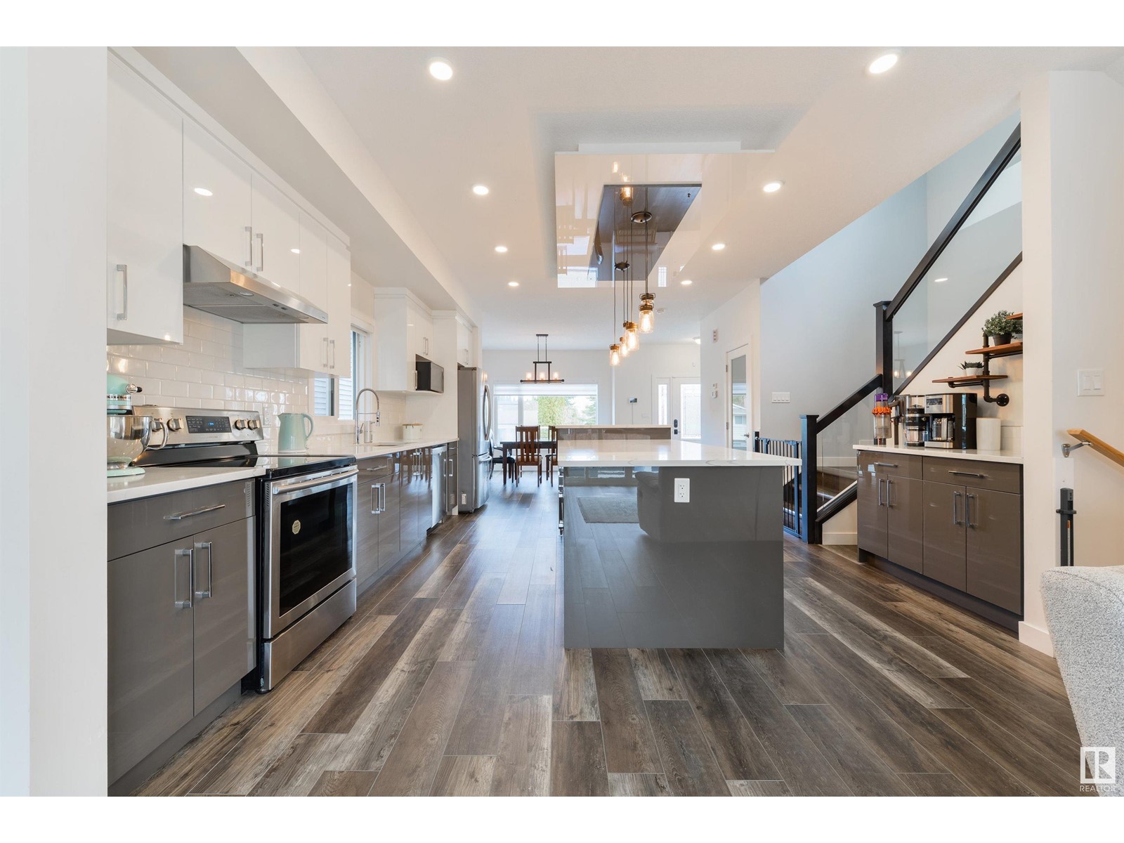11511 24 Av Nw, Edmonton, Alberta  T6J 3R6 - Photo 8 - E4440133