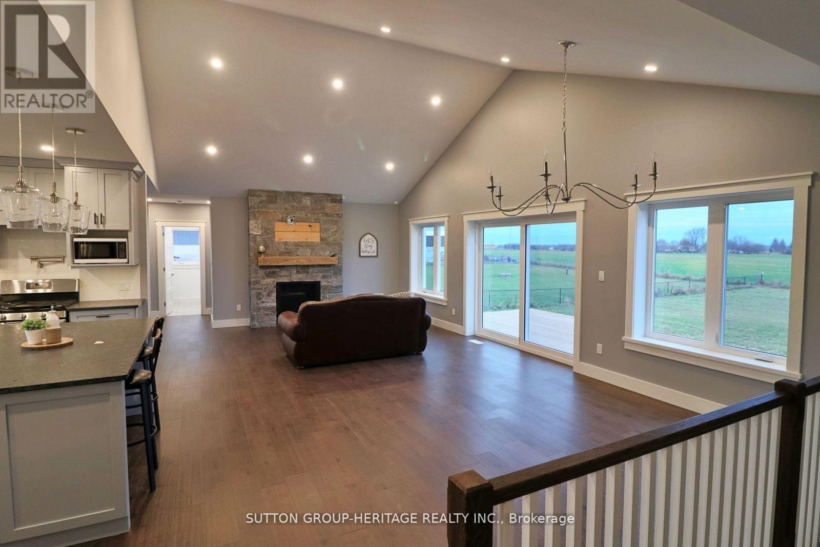 295 Glenarm Road, Kawartha Lakes, Ontario  K0M 2T0 - Photo 10 - X12192938