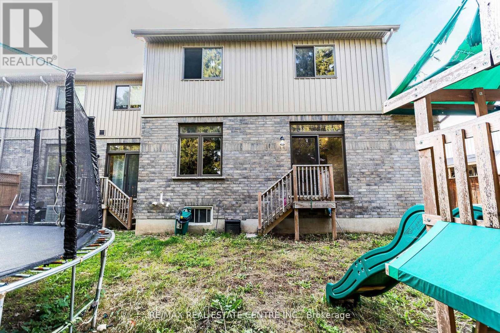 103 Manhattan Court, St. Catharines, Ontario  L2R 0B8 - Photo 24 - X12192934