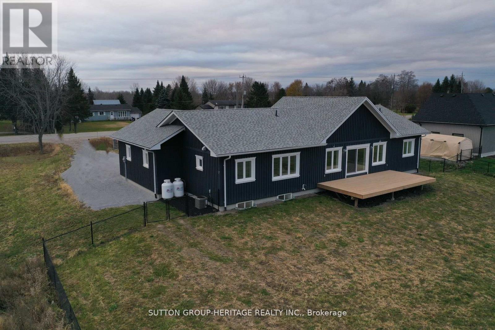 295 Glenarm Road, Kawartha Lakes, Ontario  K0M 2T0 - Photo 6 - X12192938