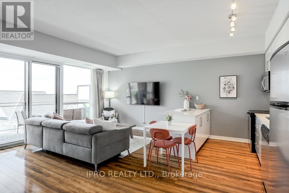 406 - 5101 Dundas Street W, Toronto (Islington-City Centre West), Ontario  M9A 5G8 - Photo 4 - W12193137