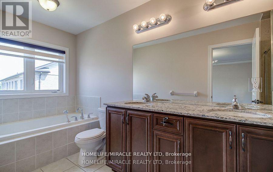33 Morra Avenue, Caledon, Ontario  L7E 4K6 - Photo 21 - W12193152