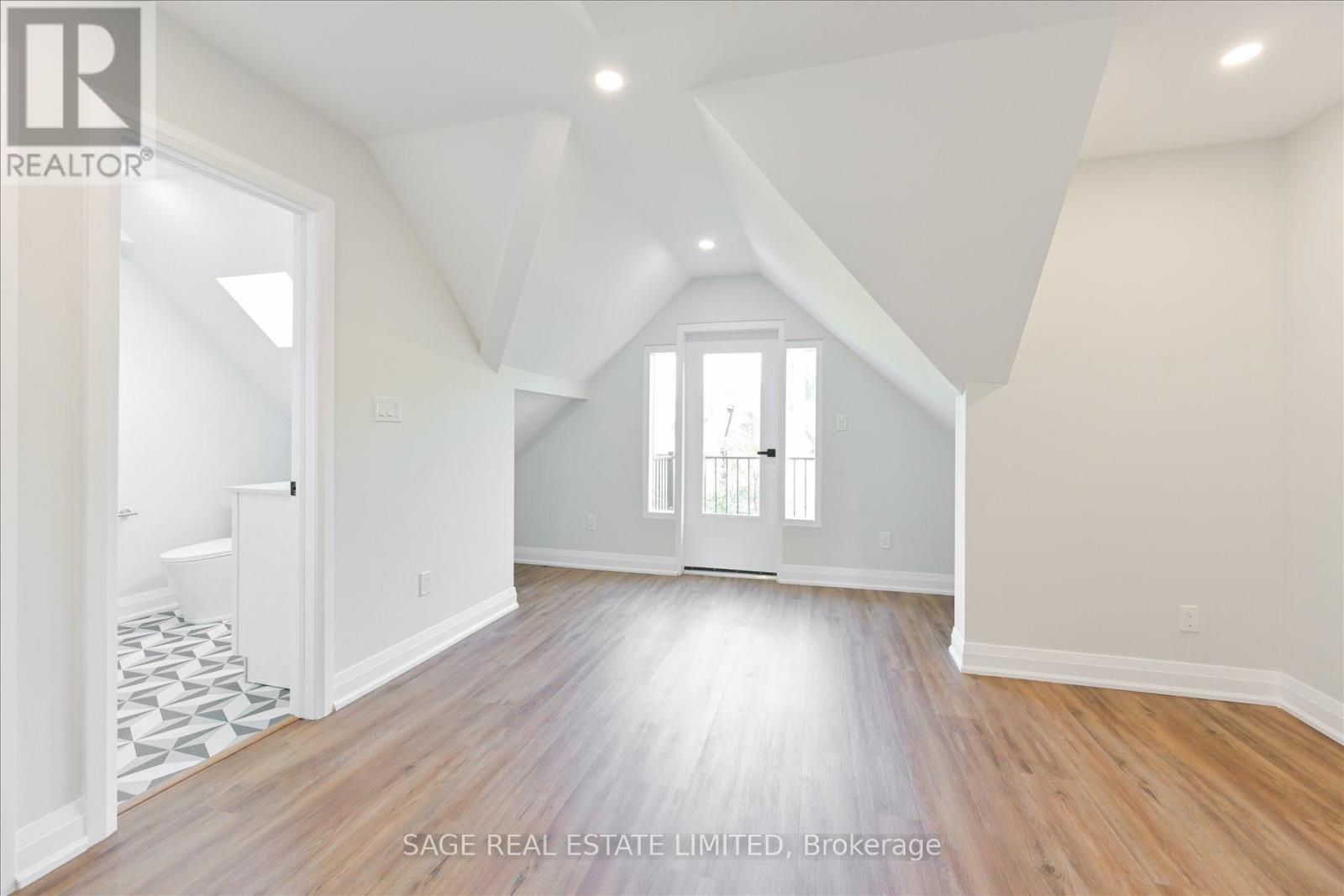 D - 22 Lansdowne Avenue, Toronto, Ontario  M6K 2V8 - Photo 17 - W12193218