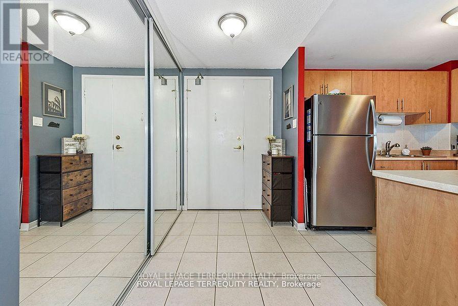105 - 6720 Glen Erin Drive, Mississauga (Meadowvale), Ontario  L5N 3K8 - Photo 3 - W12193244