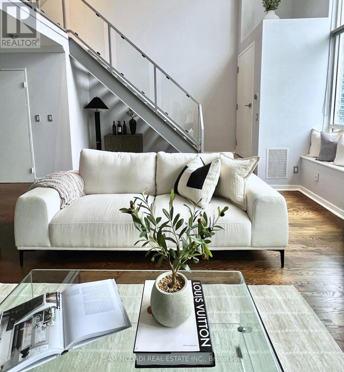Ph837 - 250 Manitoba Street, Toronto, Ontario  M8Y 4G8 - Photo 1 - W12193257