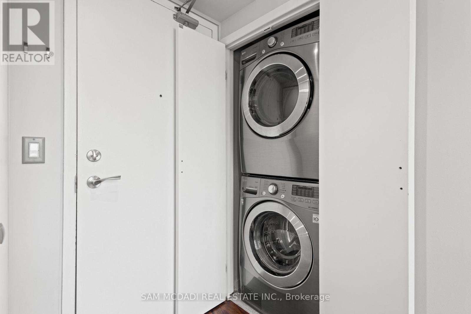 Ph837 - 250 Manitoba Street, Toronto, Ontario  M8Y 4G8 - Photo 35 - W12193257