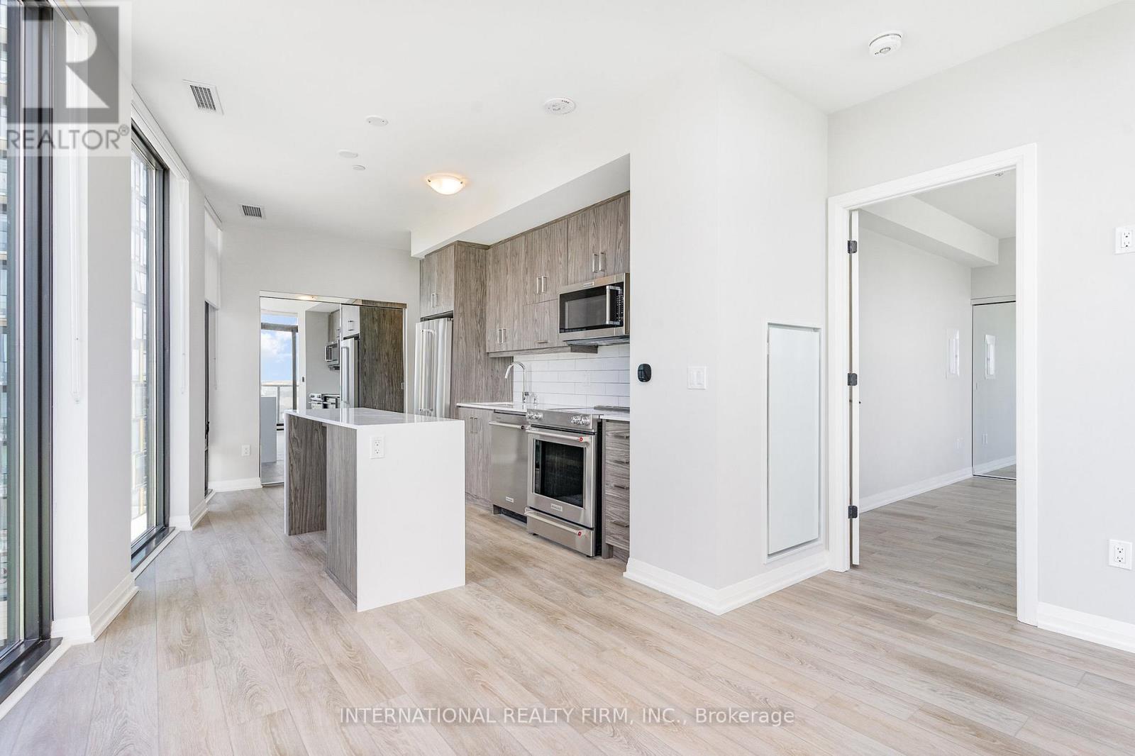616 - 3006 William Cutmore Boulevard, Oakville, Ontario  L6H 8A4 - Photo 7 - W12193264