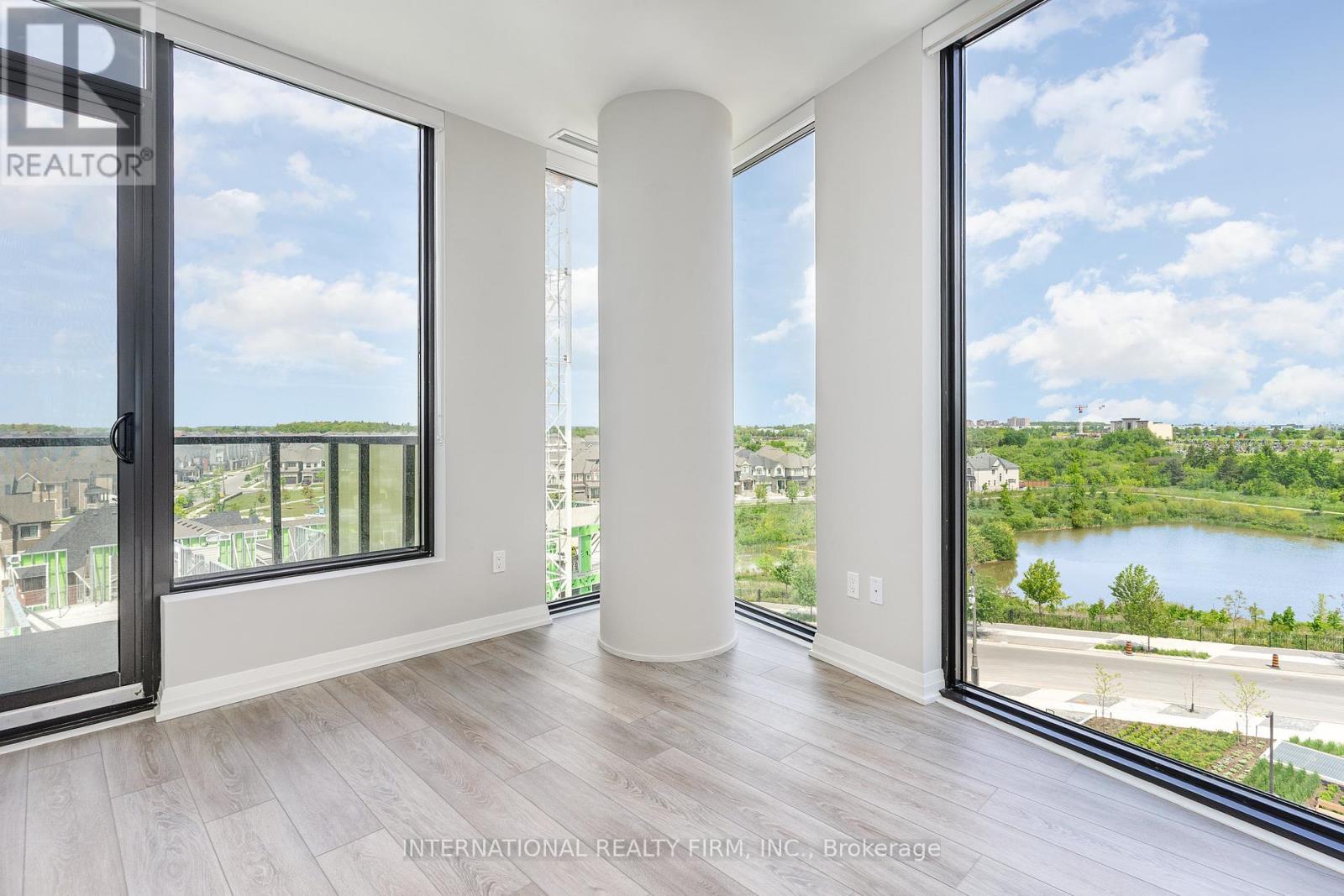 616 - 3006 William Cutmore Boulevard, Oakville, Ontario  L6H 8A4 - Photo 8 - W12193264