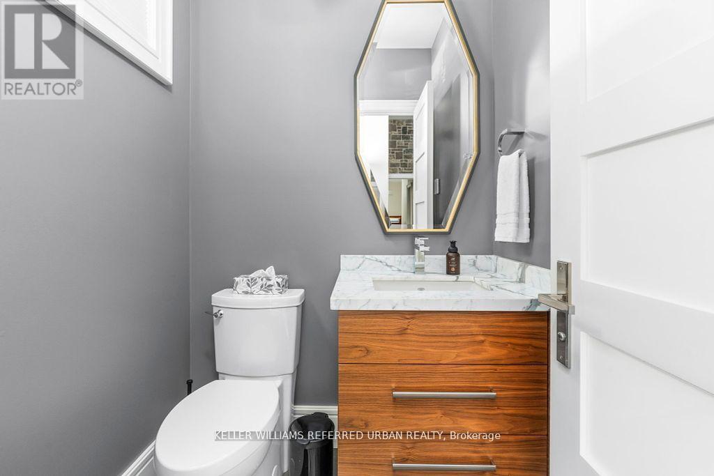 18 Plumbstead Court, Toronto (Princess-Rosethorn), Ontario  M9A 1V5 - Photo 22 - W12193293