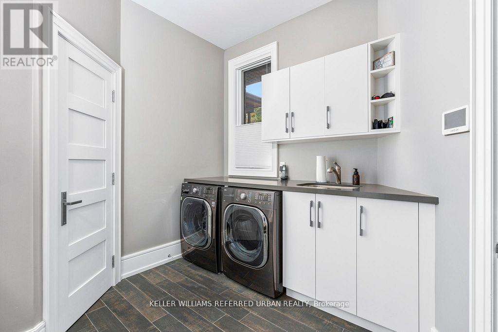 18 Plumbstead Court, Toronto (Princess-Rosethorn), Ontario  M9A 1V5 - Photo 29 - W12193293