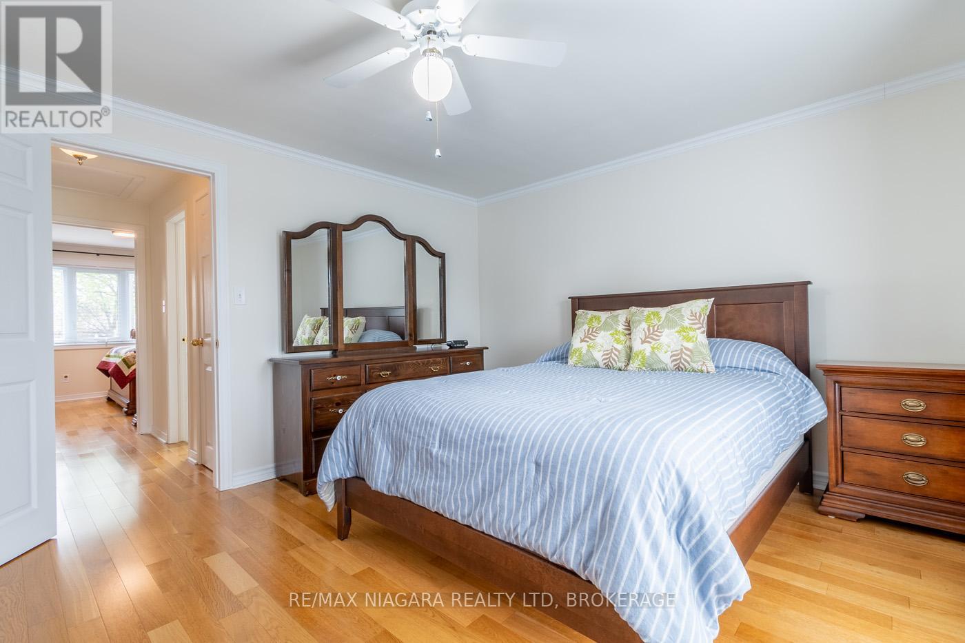 48 Lockview Crescent, St. Catharines (Bunting/linwell), Ontario  L2M 2T3 - Photo 20 - X12193310