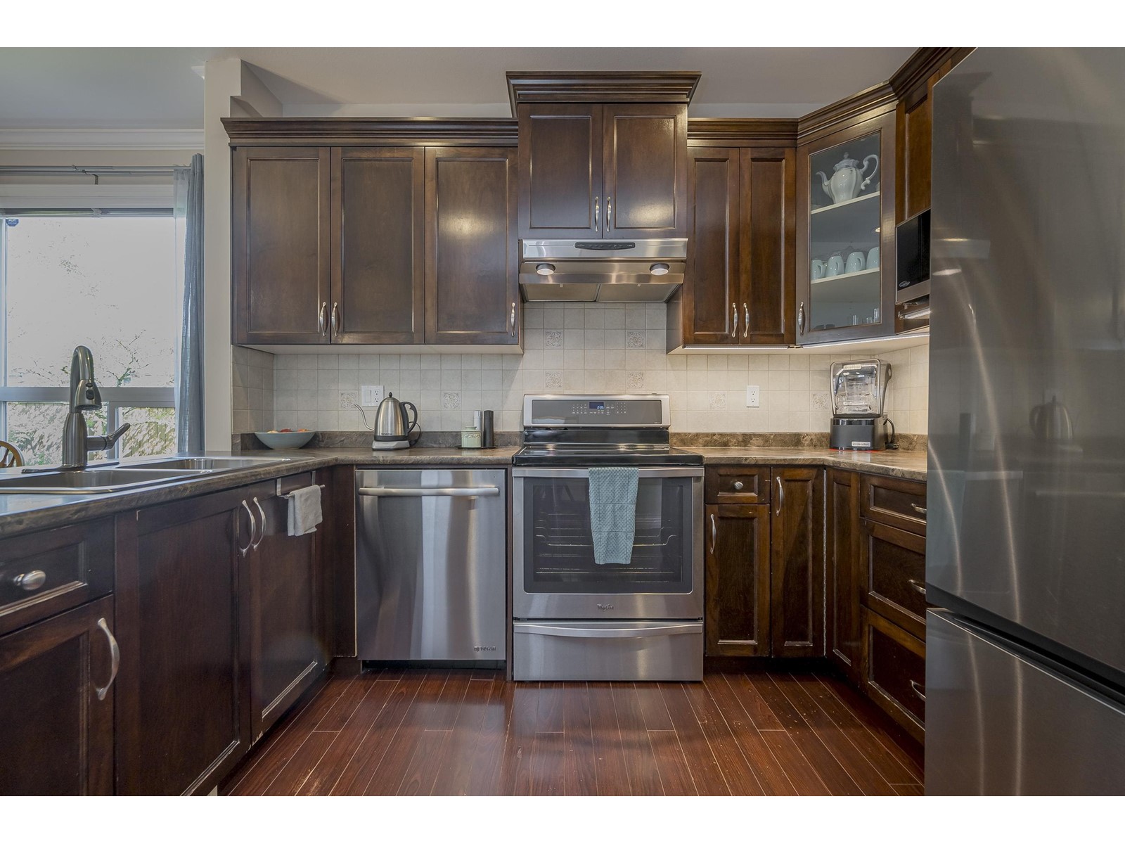 16477 59a Avenue, Surrey, British Columbia  V3S 6M6 - Photo 11 - R3010295
