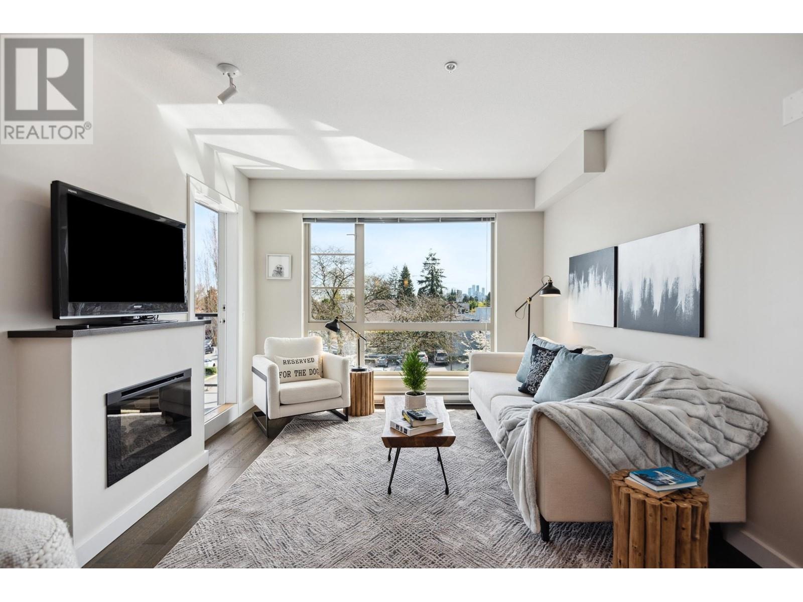 306 1330 Marine Drive, North Vancouver, British Columbia  V7P 1T4 - Photo 3 - R3010709