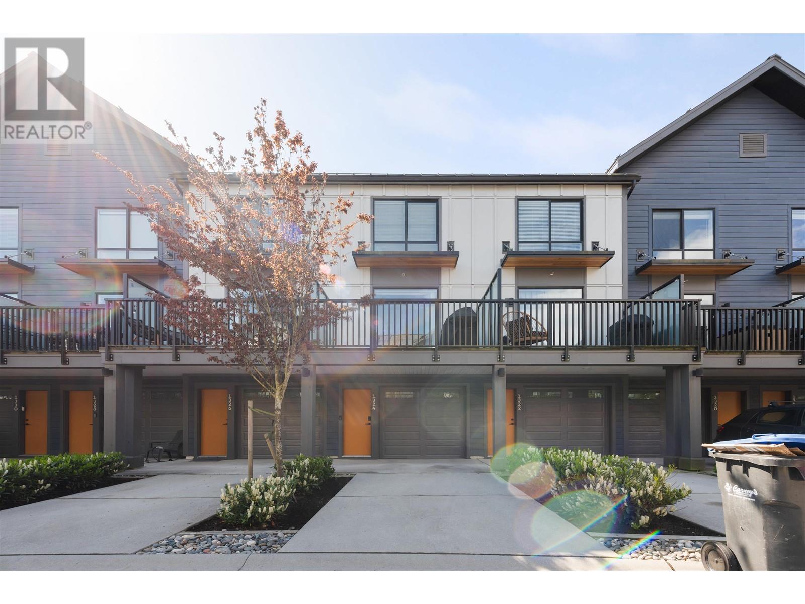 1324 HALYARD PLACE, squamish, British Columbia