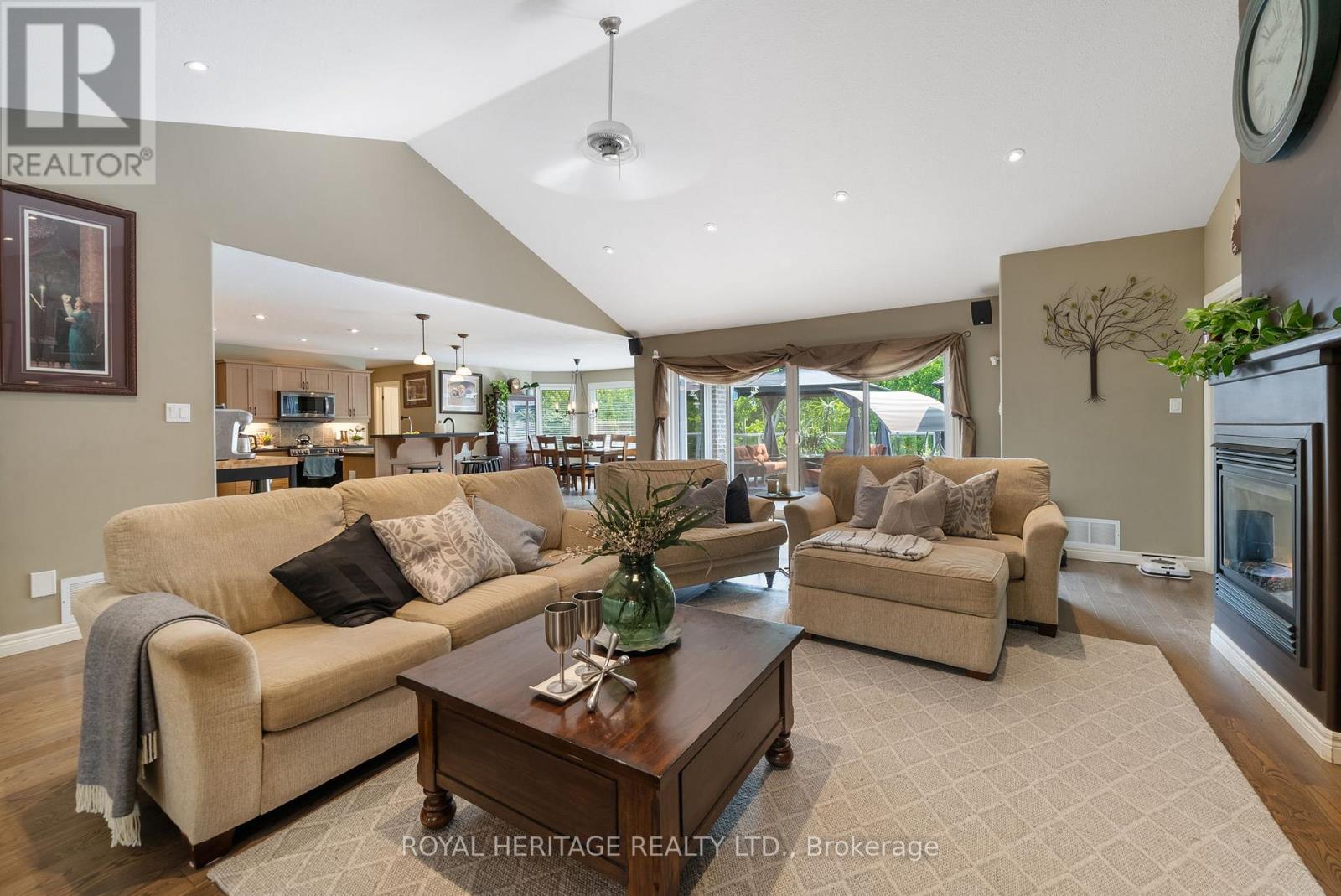 141 Shanagarry Drive, Selwyn, Ontario  K0L 1T0 - Photo 7 - X12192970