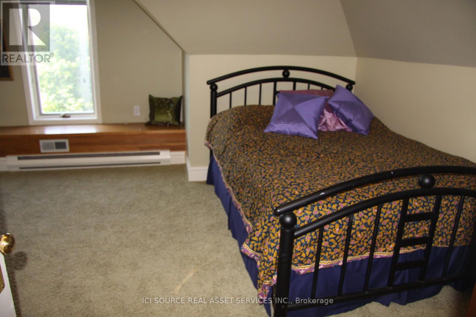 25 Beaconsfield Avenue, London South (South F), Ontario  N6C 1B6 - Photo 7 - X12193010