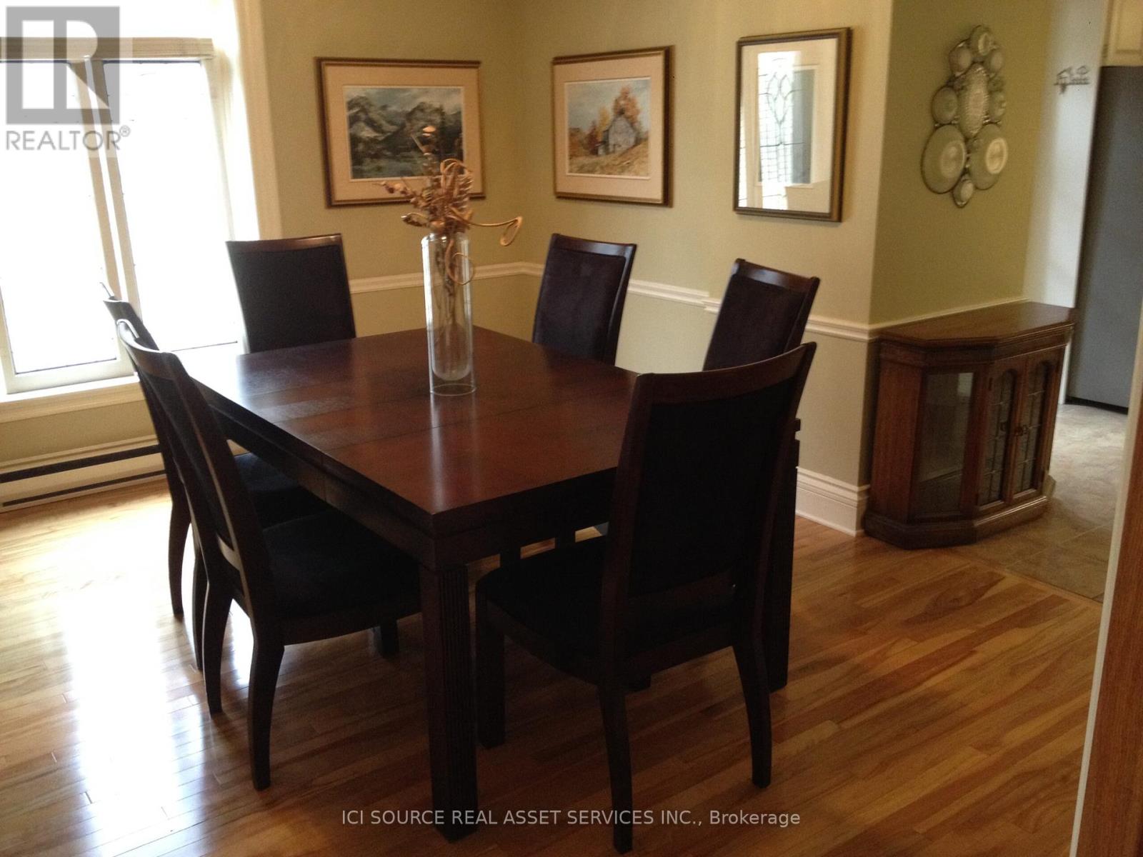 Property at 25 BEACONSFIELD AVENUE image 5