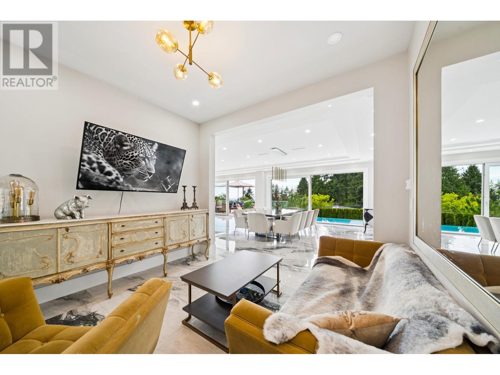 3980 Norwood Avenue, North Vancouver, British Columbia  V7N 3R3 - Photo 7 - R3010719