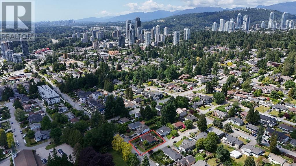 803 Edgar Avenue, Coquitlam, British Columbia  V3K 2J6 - Photo 5 - R3010725