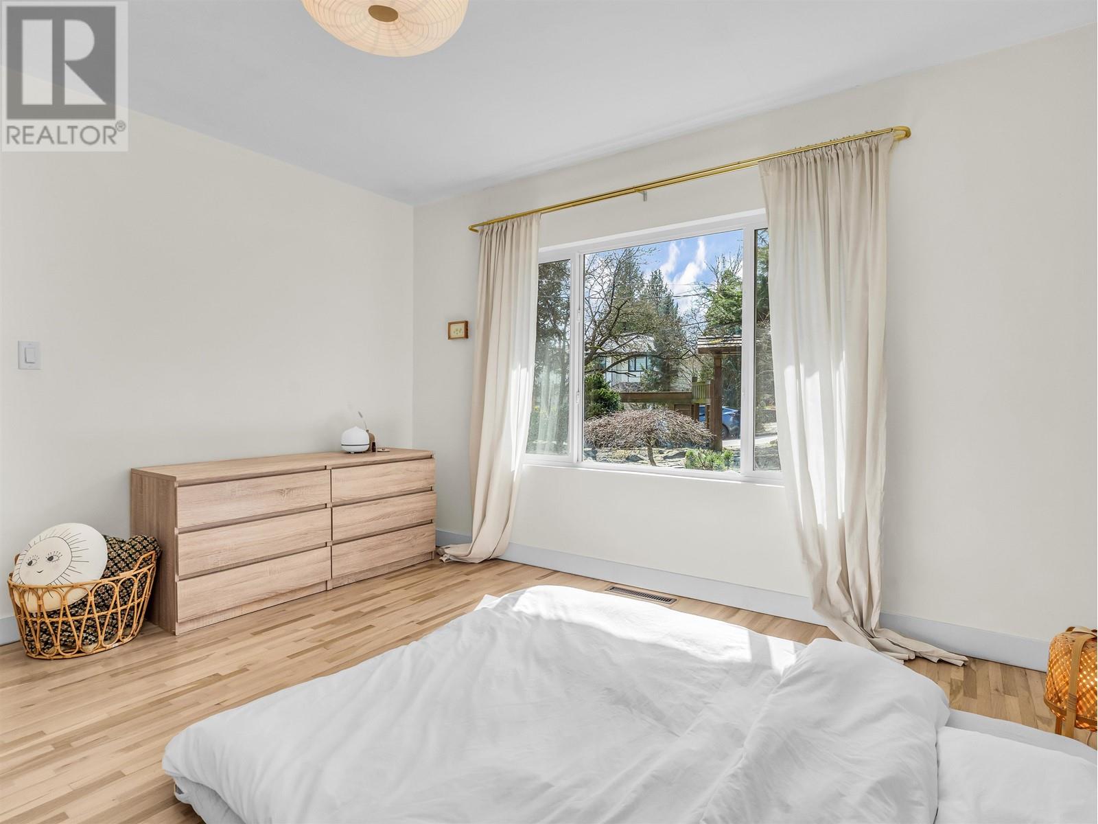 331 Holmes Street, New Westminster, British Columbia  V3L 4X7 - Photo 12 - R3010747