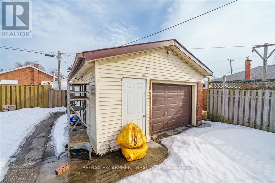 8 Shynal Avenue, Hamilton, Ontario  L8H 6K1 - Photo 48 - X12193109