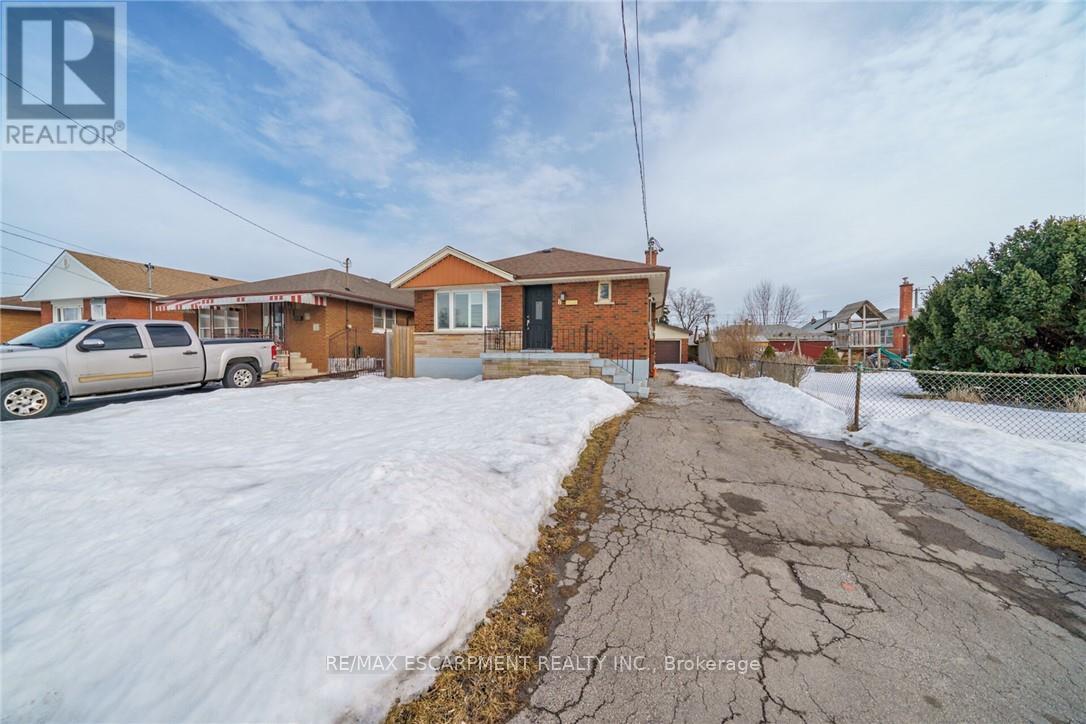 8 Shynal Avenue, Hamilton, Ontario  L8H 6K1 - Photo 42 - X12193109