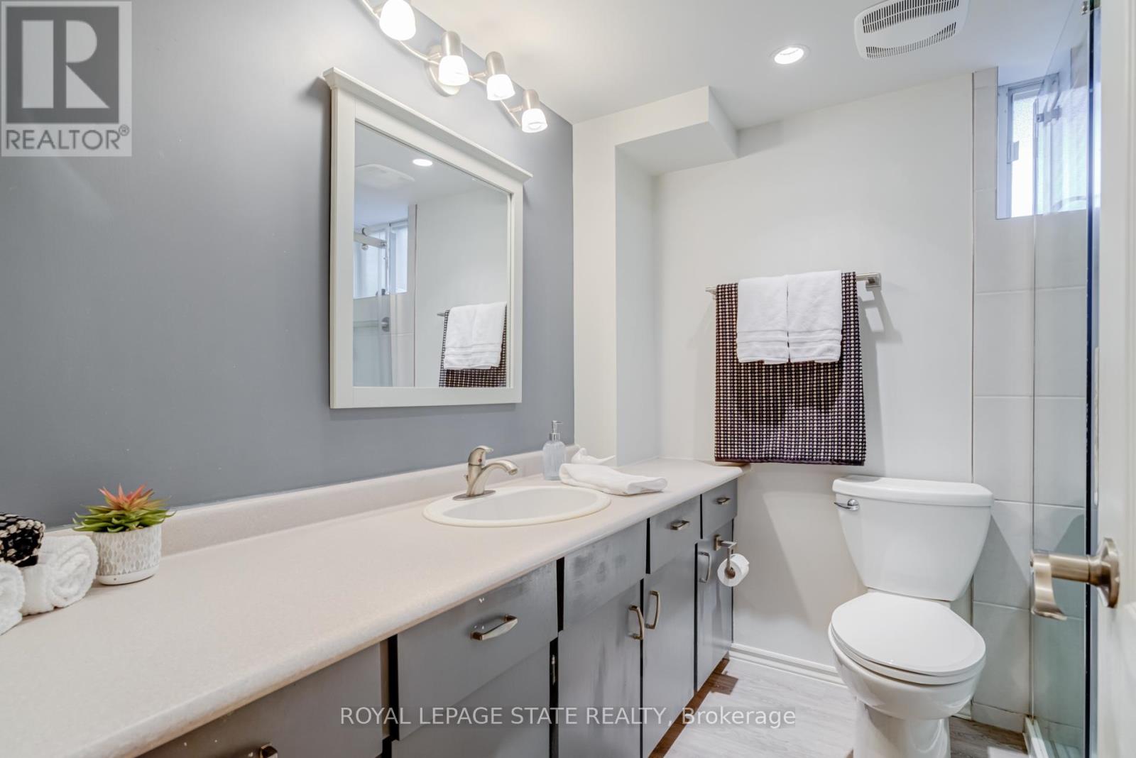 46 Deschene Avenue, Hamilton (Greeningdon), Ontario  L9A 3J7 - Photo 36 - X12193119