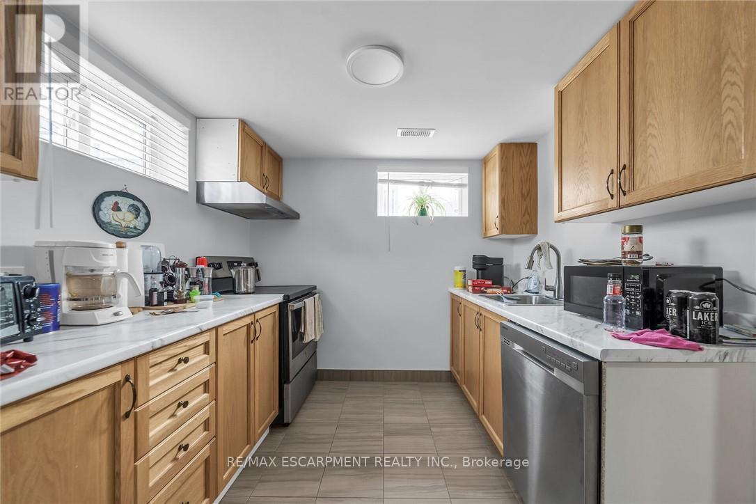 8 Shynal Avenue, Hamilton, Ontario  L8H 6K1 - Photo 29 - X12193109