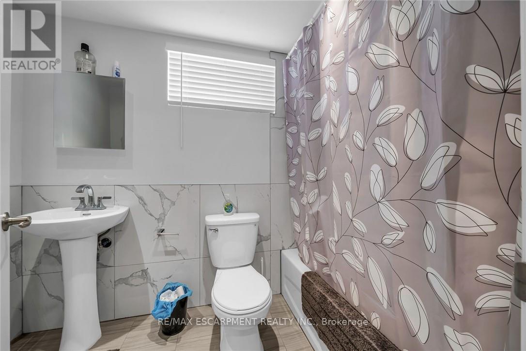 8 Shynal Avenue, Hamilton, Ontario  L8H 6K1 - Photo 27 - X12193109