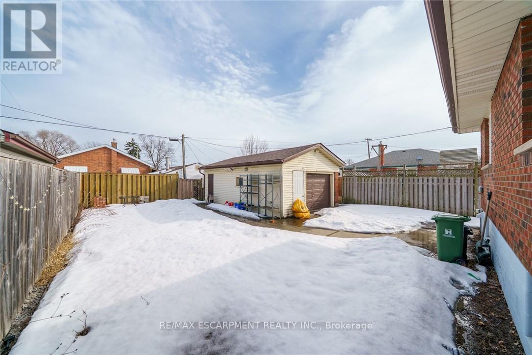 8 Shynal Avenue, Hamilton, Ontario  L8H 6K1 - Photo 45 - X12193109