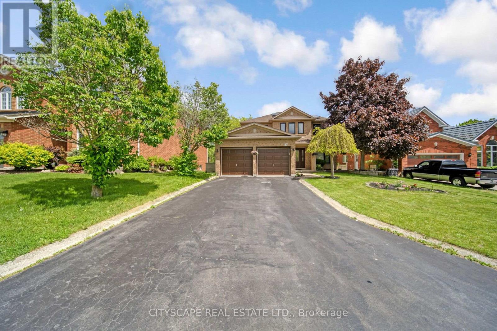 Property at 87 SPOONER CRESCENT image 3