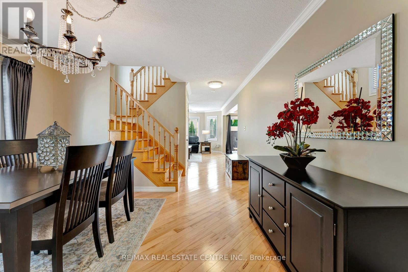 38 Garth Massey Drive, Cambridge, Ontario  N1T 2H2 - Photo 9 - X12193242