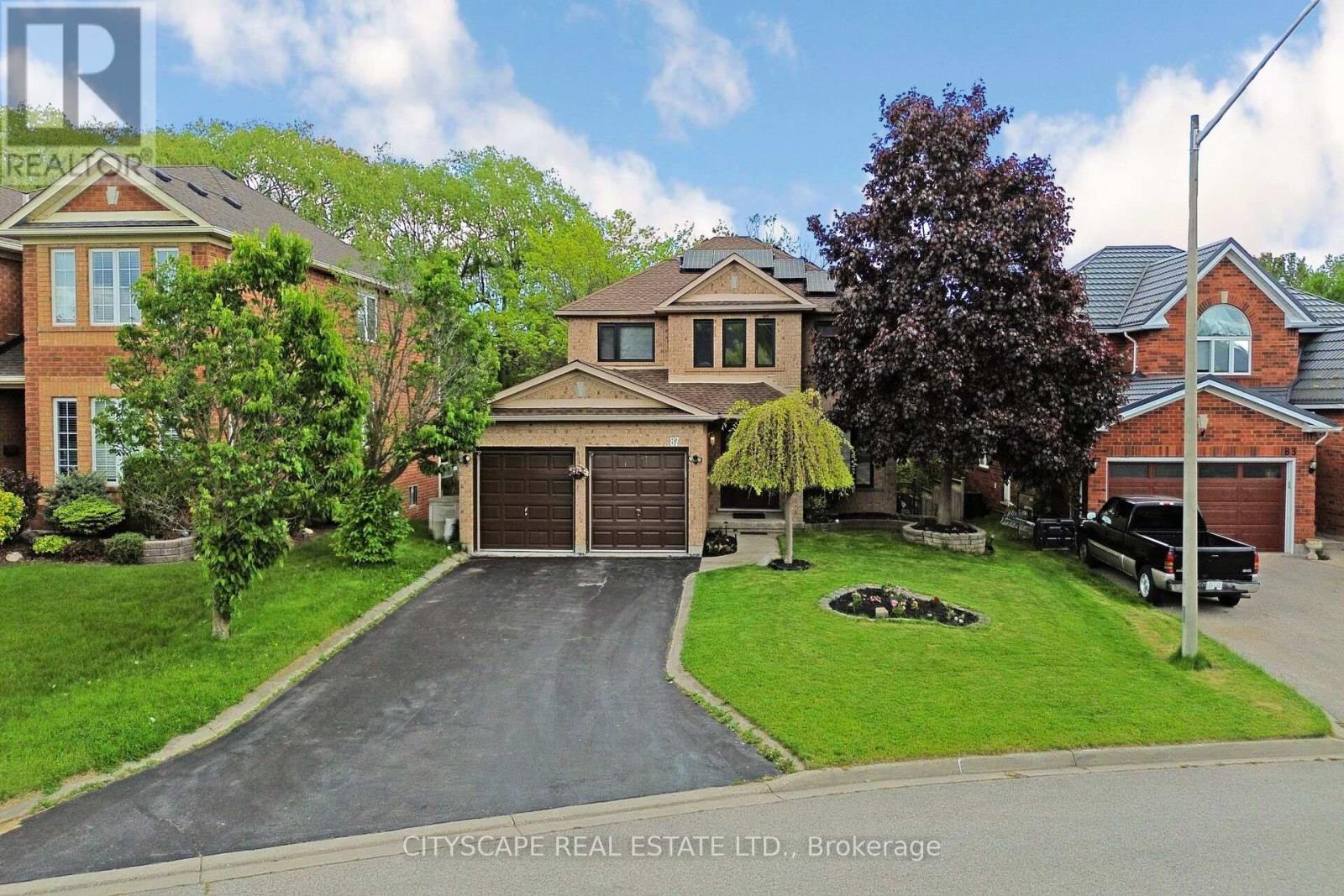 Property at 87 SPOONER CRESCENT image 1