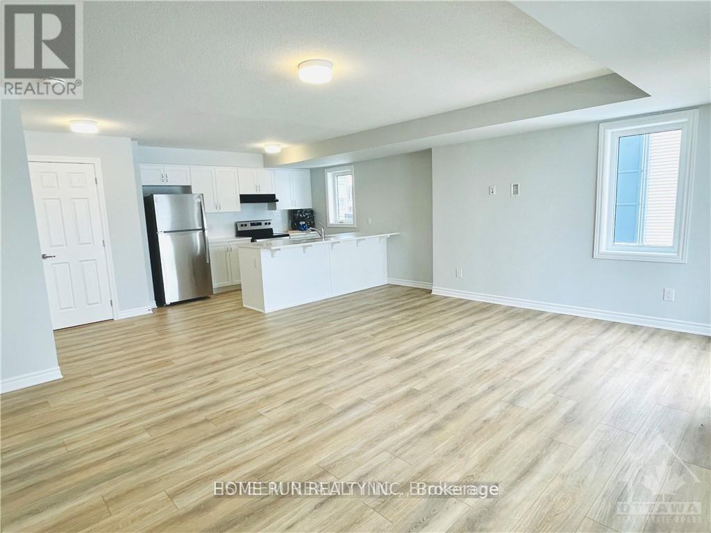 846 Atlas Terrace, Ottawa, Ontario  K2V 0S3 - Photo 2 - X12193448
