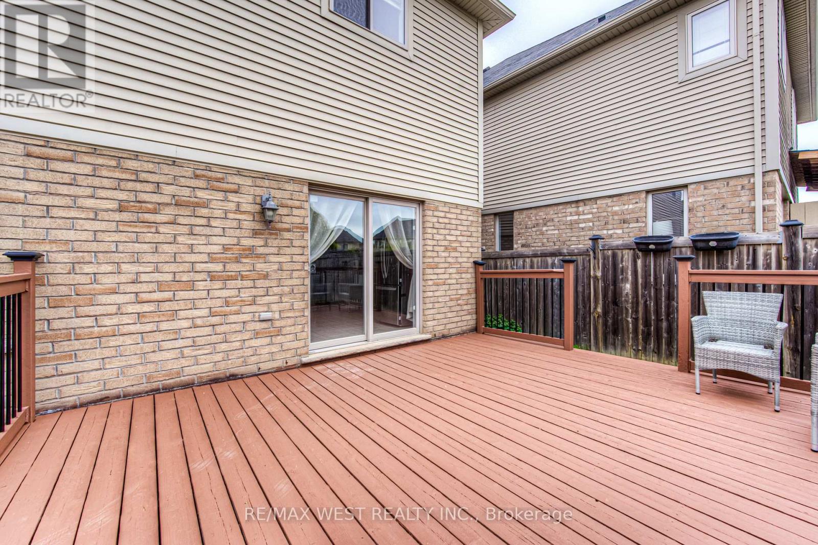 57 Creek Ridge Street, Kitchener, Ontario  N2R 0B6 - Photo 47 - X12193298