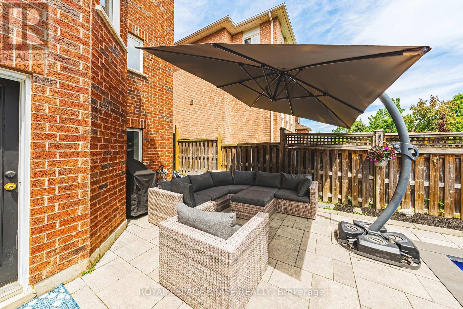 19 Gwyn Court, Hamilton, Ontario  L9H 7S1 - Photo 50 - X12193297