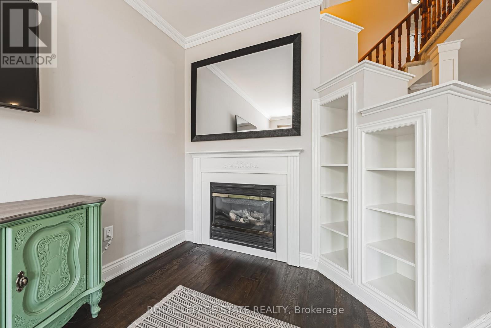 19 Gwyn Court, Hamilton, Ontario  L9H 7S1 - Photo 16 - X12193297