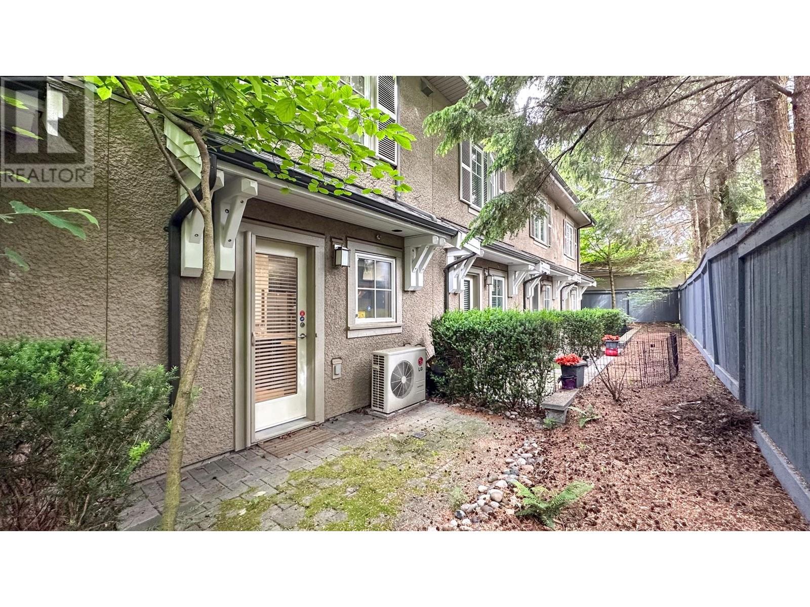 Listing Picture 34 of 36 : 1461 TILNEY MEWS, Vancouver / 溫哥華 - 魯藝地產 Yvonne Lu Group - MLS Medallion Club Member