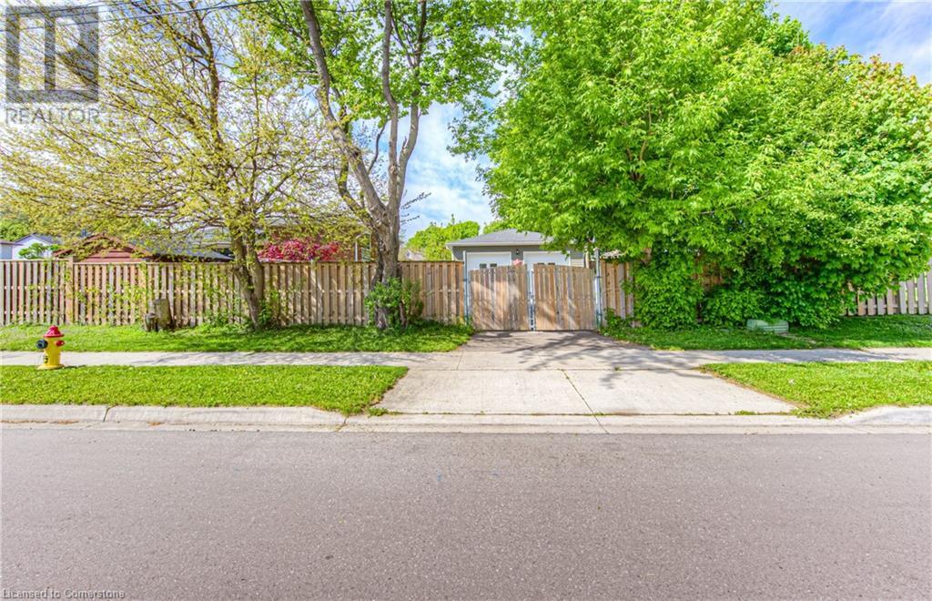 100 Jansen Avenue, Kitchener, Ontario  N2A 2L6 - Photo 35 - 40736176