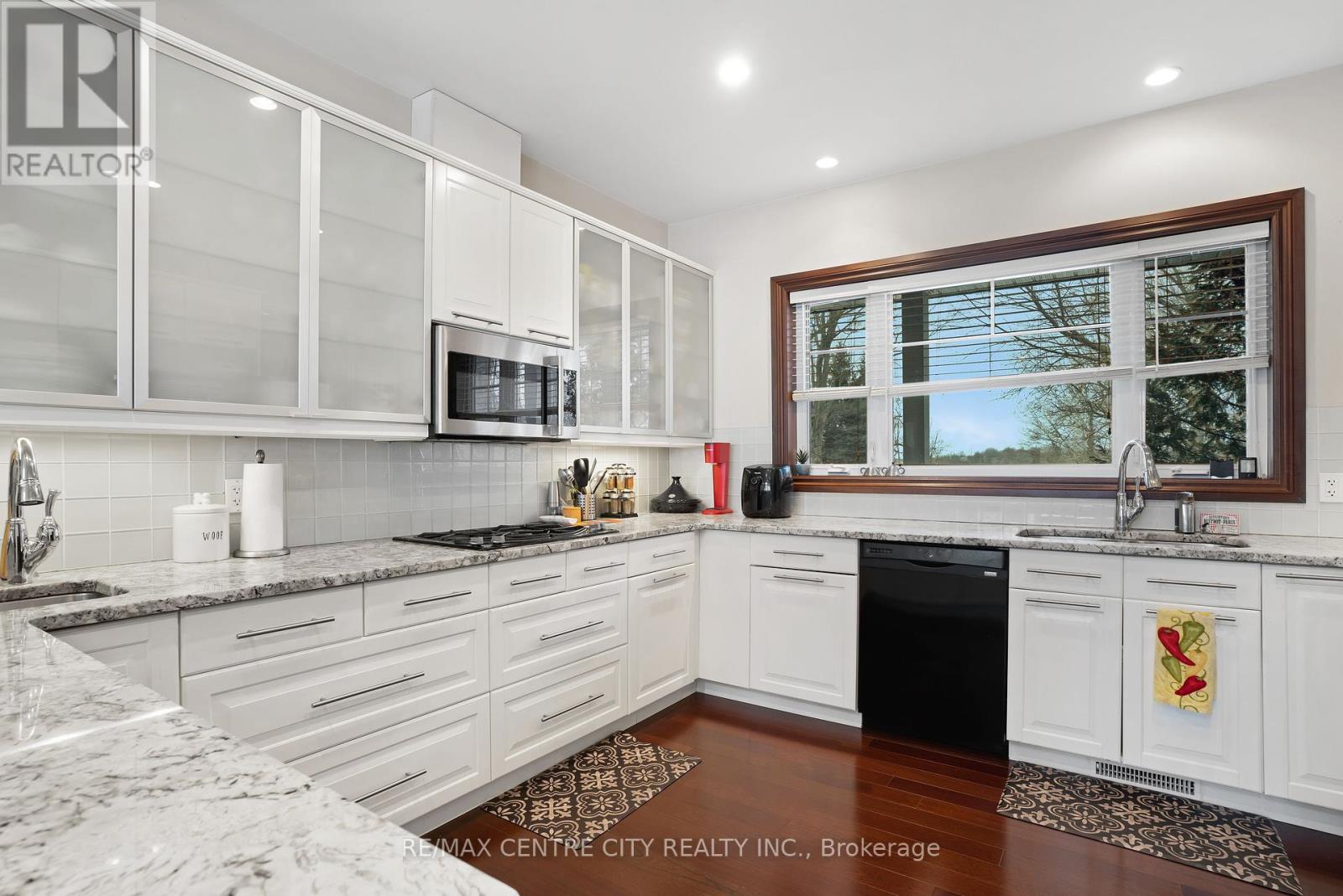 33875 Fifth Line, Southwold, Ontario  N0L 1P0 - Photo 7 - X11964711