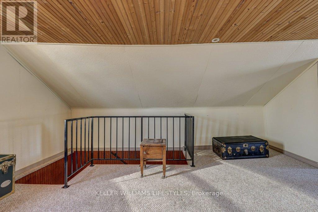 22709 Thames Road, Southwest Middlesex (Appin), Ontario  N0L 1A0 - Photo 29 - X12098620
