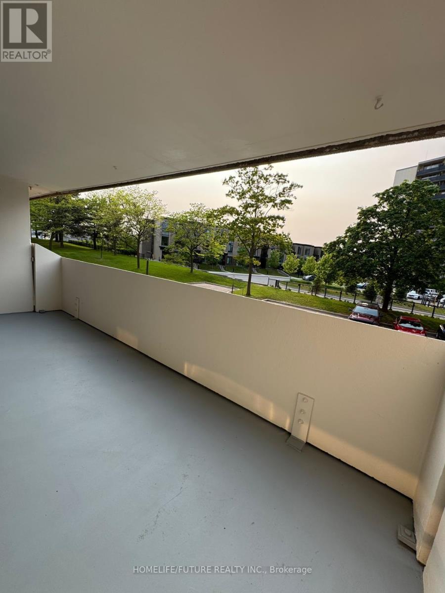210 - 120 Dundalk Drive, Toronto, Ontario  M1P 4V9 - Photo 8 - E12140389