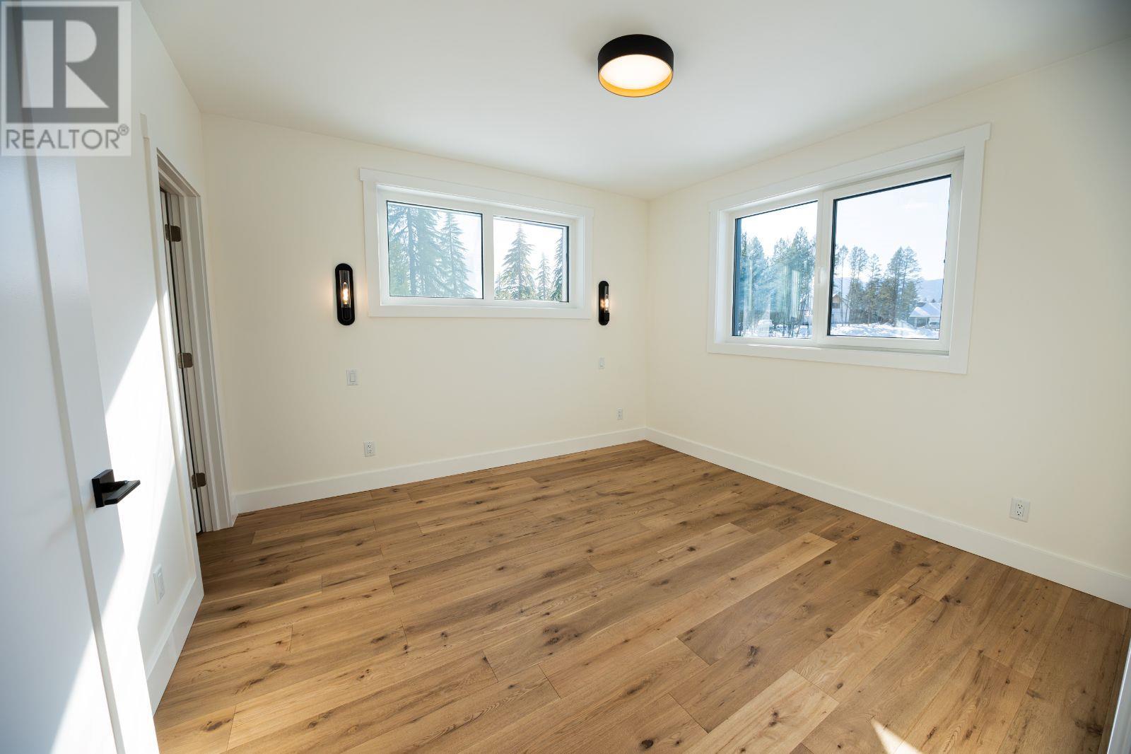 4834 Mountain View Drive, Fairmont Hot Springs, British Columbia  V0B 1L1 - Photo 36 - 10326731