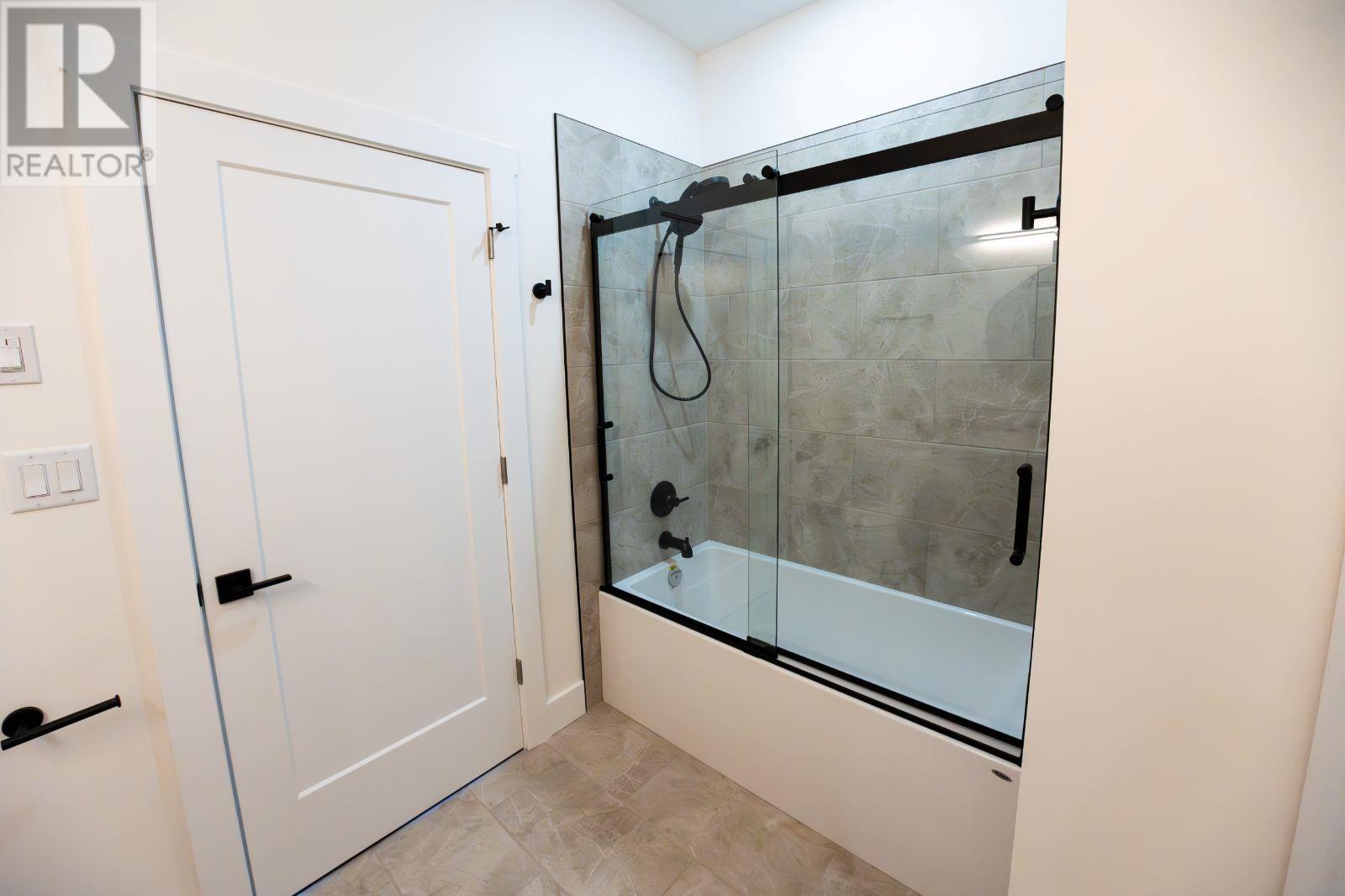 4834 Mountain View Drive, Fairmont Hot Springs, British Columbia  V0B 1L1 - Photo 64 - 10326731