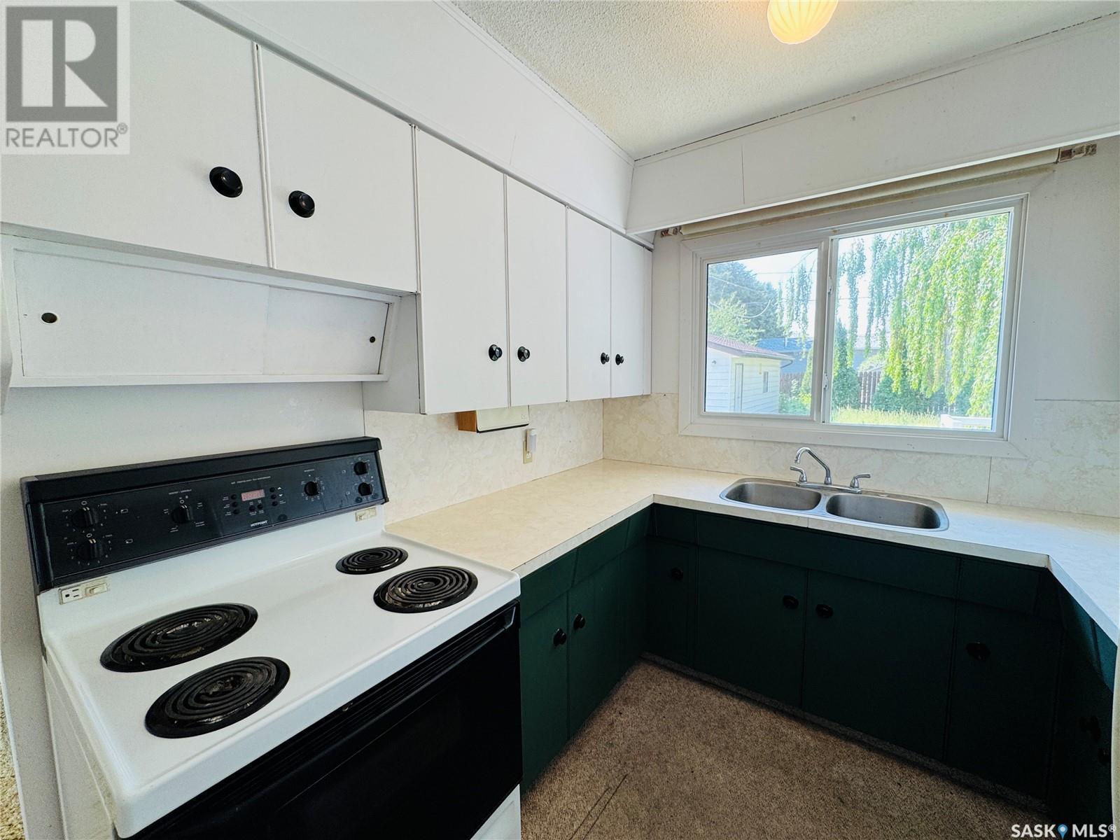 904 N Avenue, Perdue, Saskatchewan  S0K 3C0 - Photo 4 - SK008029