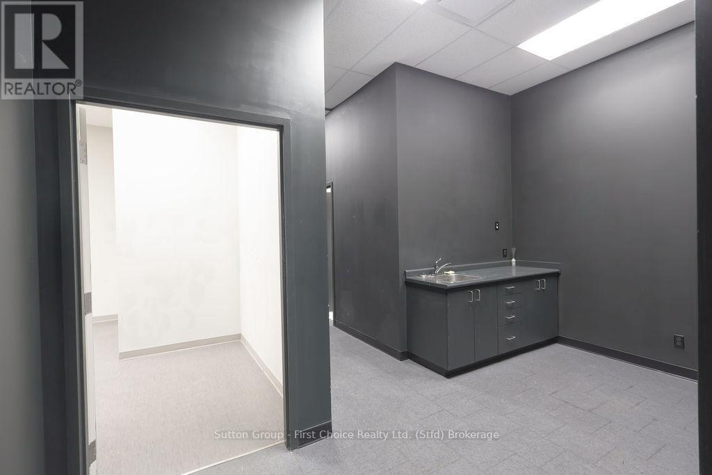 73 Albert Street, Stratford, Ontario  N5A 3K2 - Photo 12 - X10780301