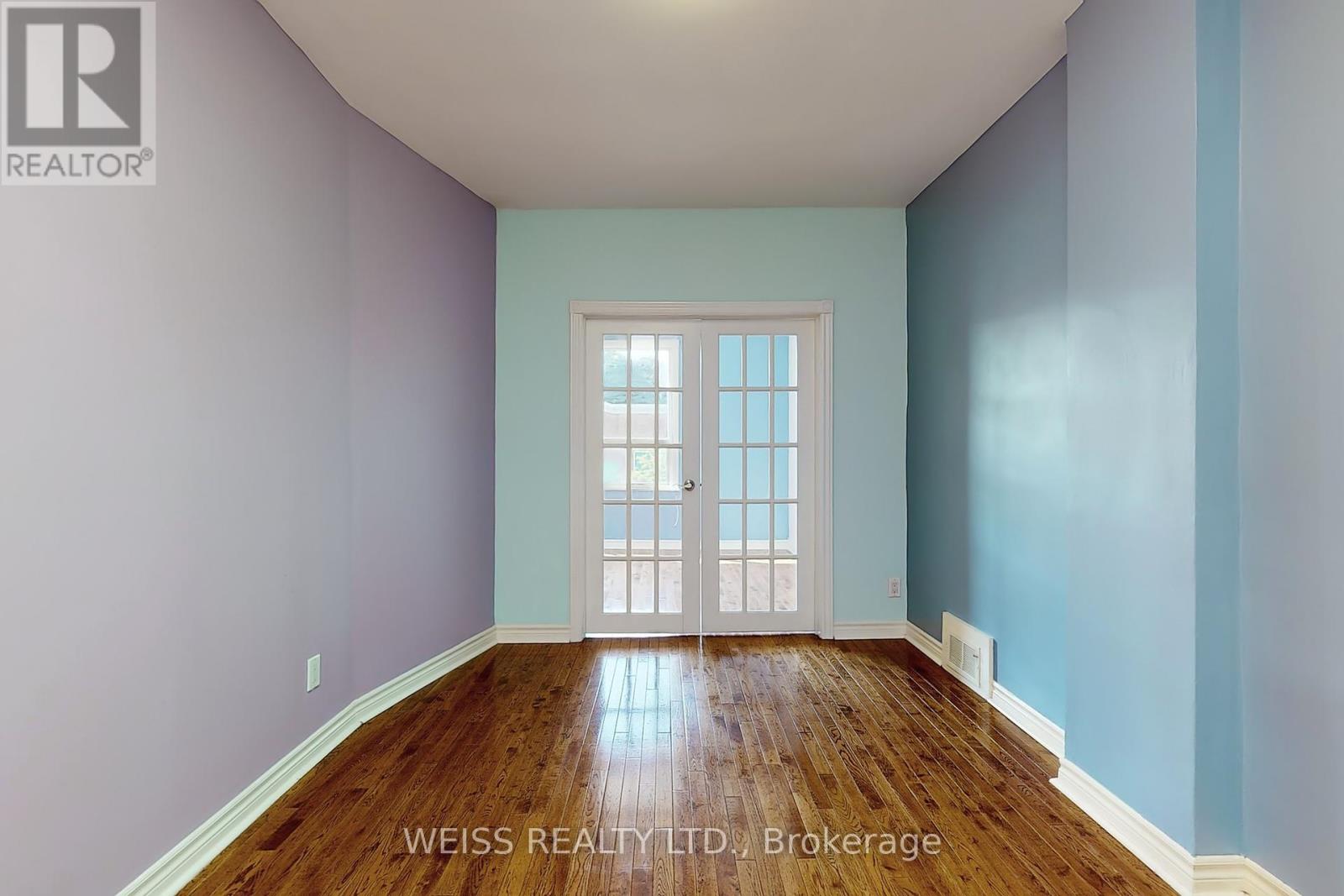 Upper - 2468 Danforth Avenue, Toronto, Ontario  M4C 1K9 - Photo 10 - E12192126