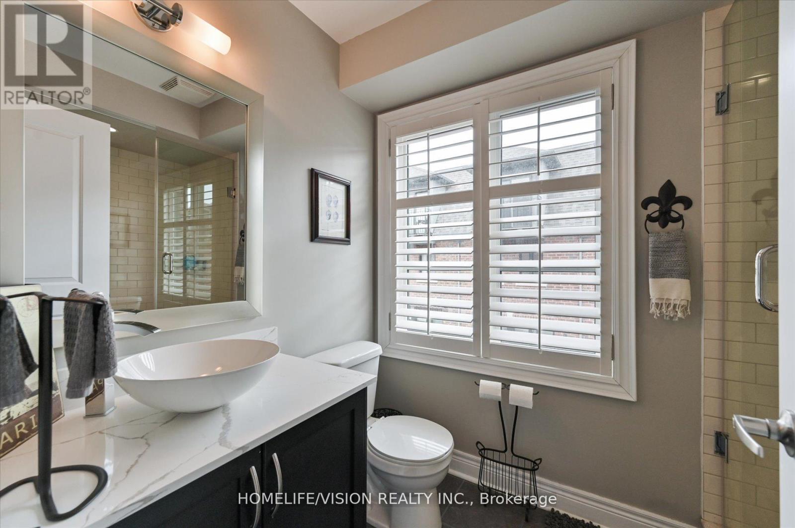 2 Agar Lane, Vaughan, Ontario  L4L 2A7 - Photo 24 - N12189259