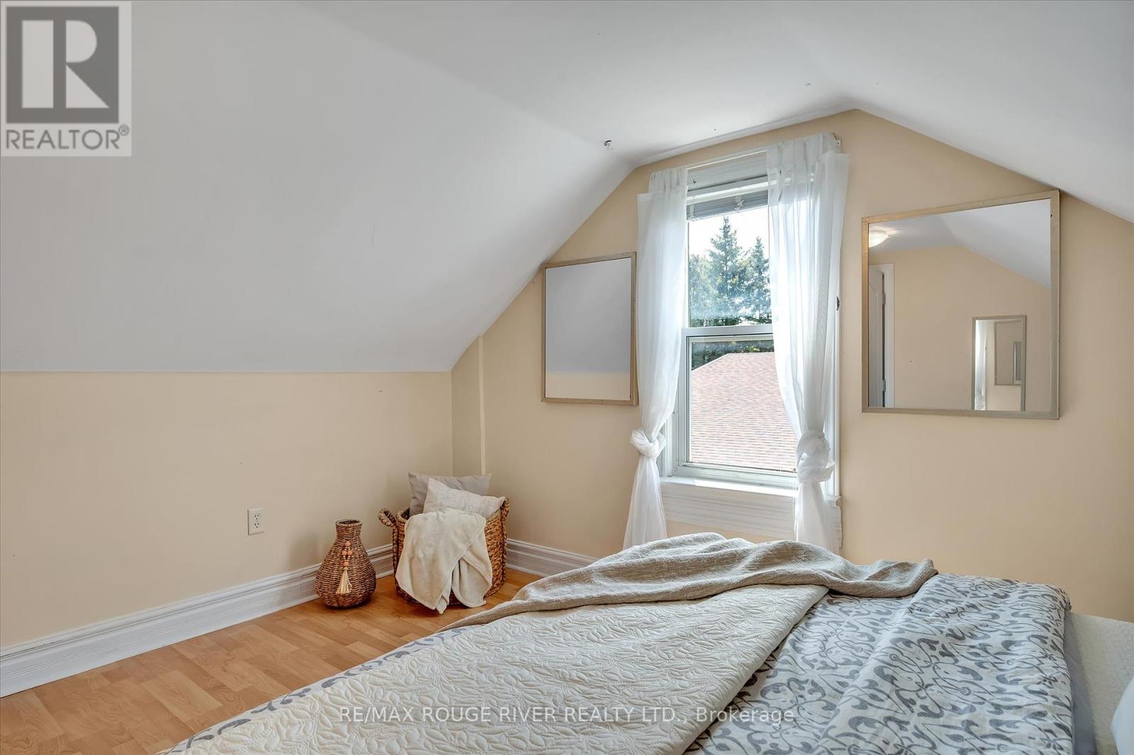 625 Towerhill Road, Peterborough North, Ontario  K9K 2N2 - Photo 24 - X12139178