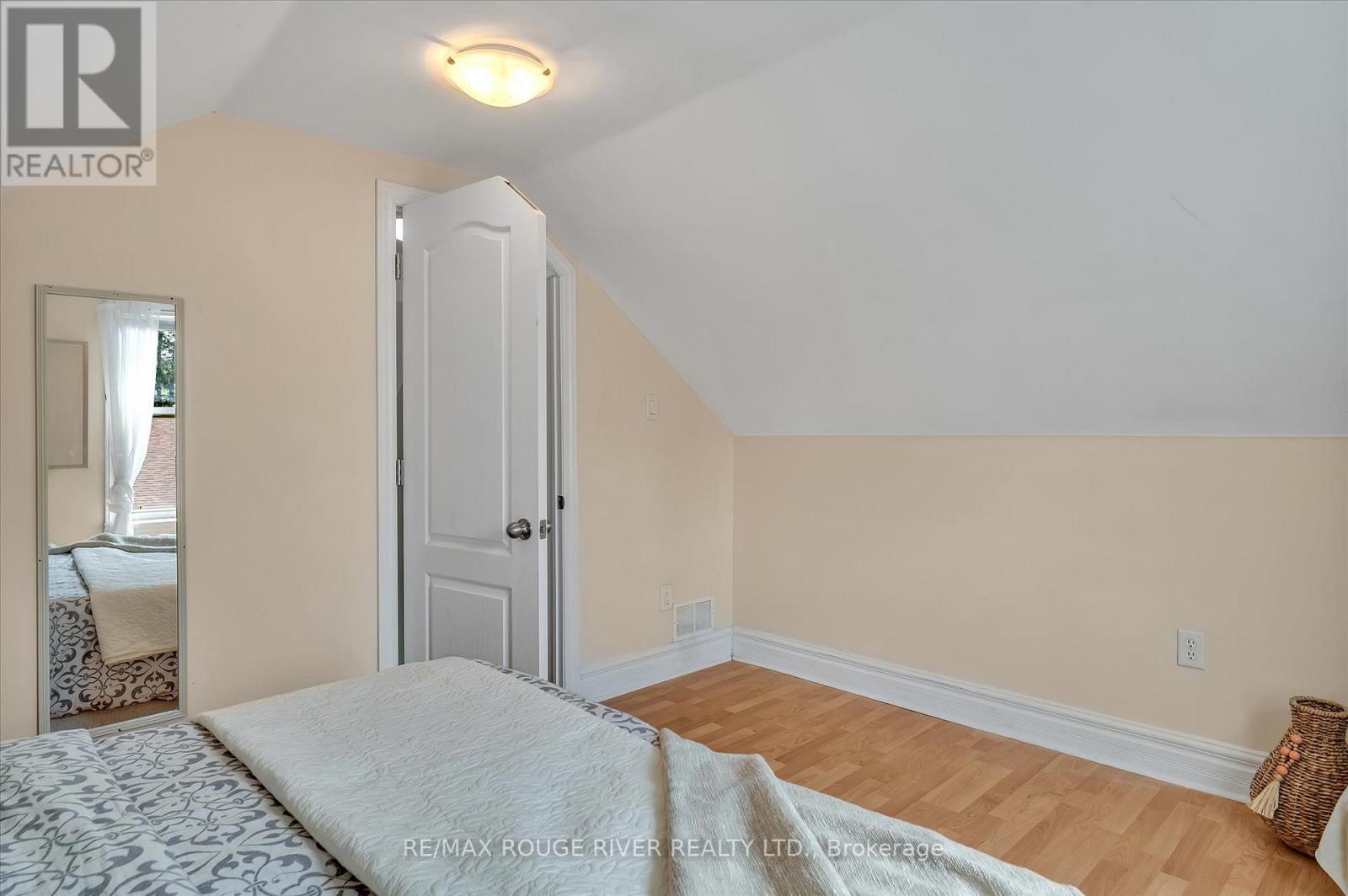 625 Towerhill Road, Peterborough North, Ontario  K9K 2N2 - Photo 25 - X12139178
